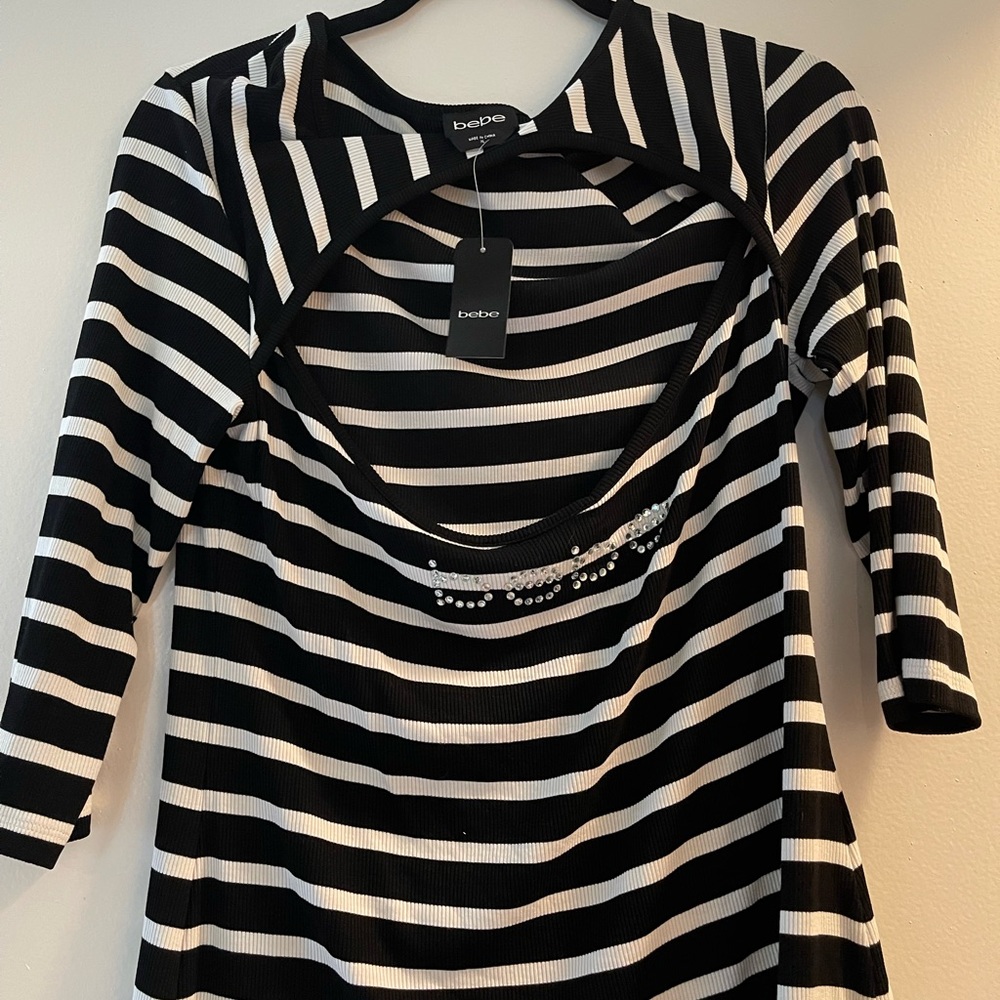 Bebe Long 3/4 inch sleeve  top